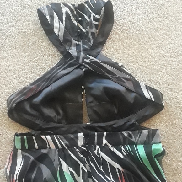 Sexy Cut Out Bodice Maxi Dress - Picture 3 of 5